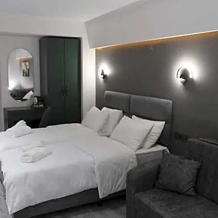 Aybek Ratio Hotel 3*